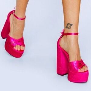 PLATFORM heels ,crystals rhinestone junky block sandal